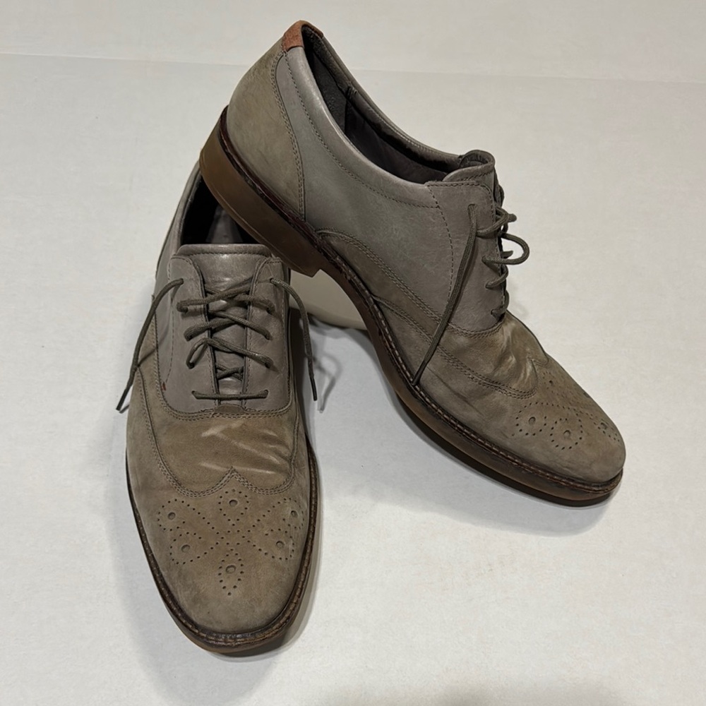 Ecco Oxford Shoes with Brogue Detailing